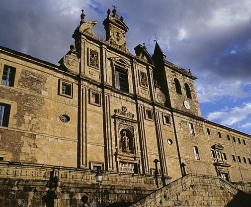 Apartamentos El Camino Villafranca Del Bierzo Exterior foto